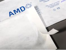 Tyvek의 강도와 천공 저항성은 보관 중 무균 유지에 어떻게 기여합니까?